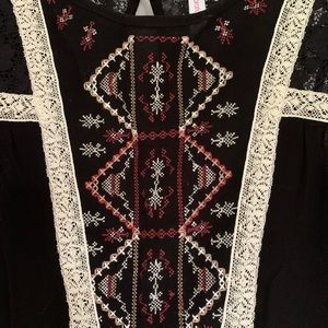 Xhilaration shift dress XS never worn